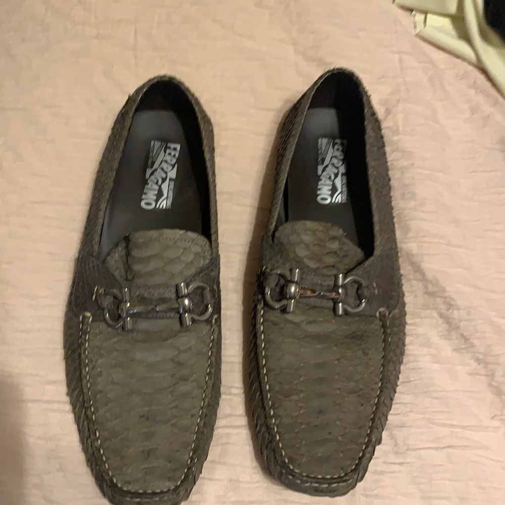 Salvatore Ferragamo loafers like new